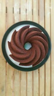 Bundt Cake de chocolate y aguacate