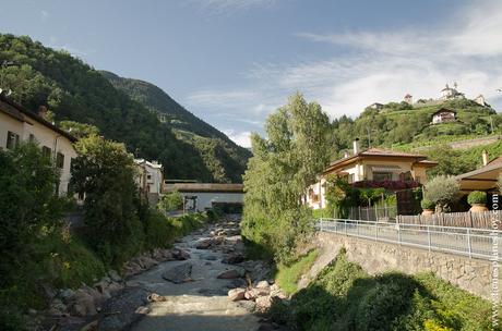 Chiusa viaje Italia montañas pueblos