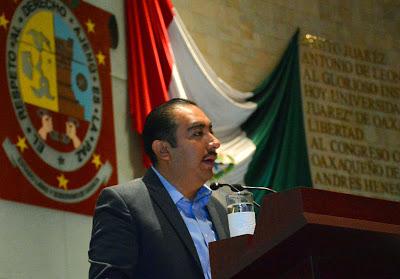 Horacio Antonio Presenta Iniciativa de Ley de Conservación, Protección y Fomento Apícola. Horacio Antonio Presenta Iniciativa de Ley de Conservación, Protección y Fomento Apícola.