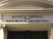 Banco Central sigue peleando mercado imponerle techo dólar