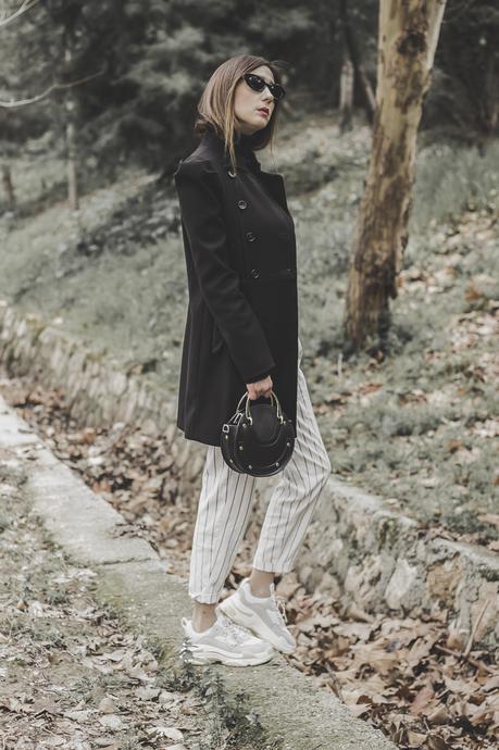 JOGGERS: TRAVEL LOOK