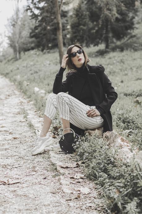 JOGGERS: TRAVEL LOOK