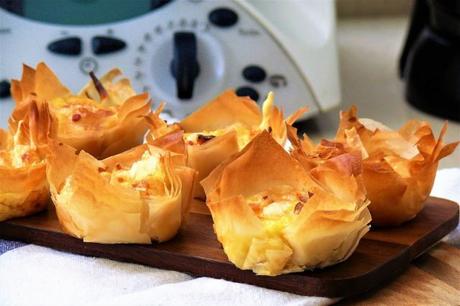 Quiches de masa filo con jamón ibérico y puerro aperitivo jamon