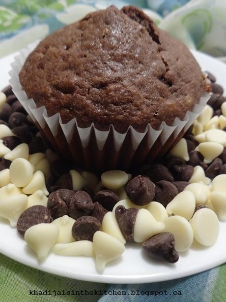 MUFFINS AU CHOCOLAT / CHOCOLATE MUFFINS / MUFFINS CON CHOCOLATE /مافن بالشوكولاتة