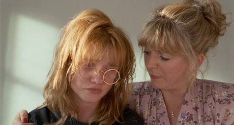 Life is Sweet - 1990