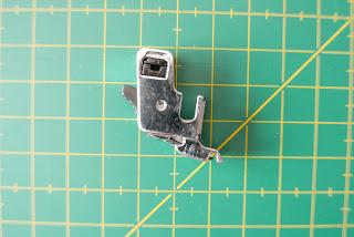 Prensatelas de rodillo y doble arrastre