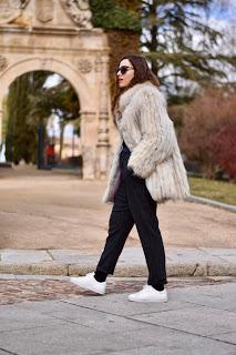 White sneakers + Cosy coat