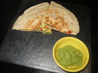 QUESADILLA DE VERDURAS Y QUESO