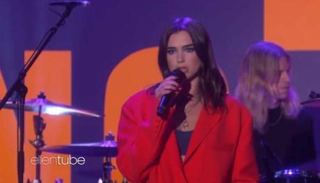 Actuación de Dua Lipa en el show de Ellen
