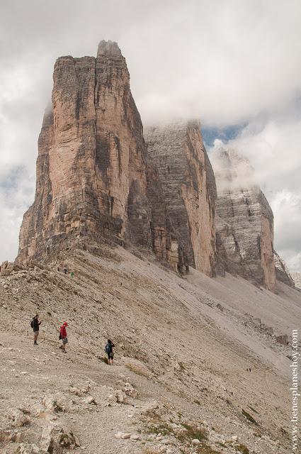 Tres Cimas de Lavaredo senderismo Dolomitas Italia