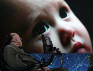 Muere Stephen Hawking: 10 frases memorables del científico sin voz que tenía mucho que decir _100414119_fc746787-76b5-4984-ad26-2298e2545a19