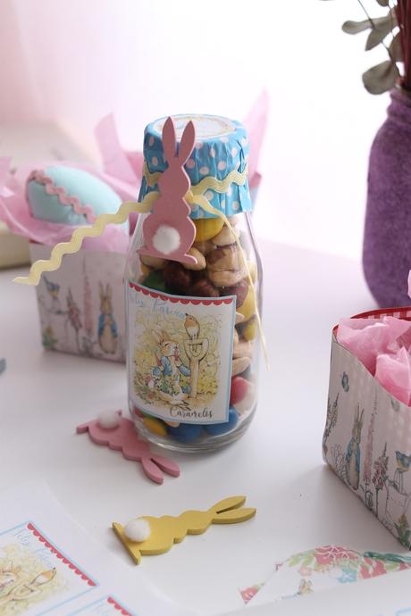 {Descargable} Etiquetas Peter Rabbit para botellita de caramelos