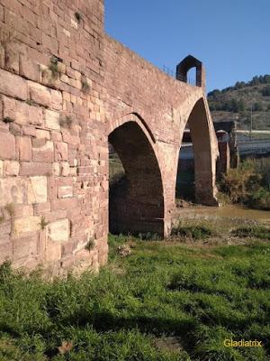 Puente del diablo y Arco  honorífico (Martorell)