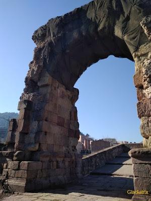 Puente del diablo y Arco  honorífico (Martorell)