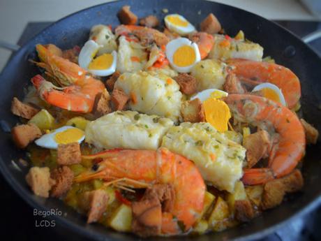 Bacalao con langostinos y costrones