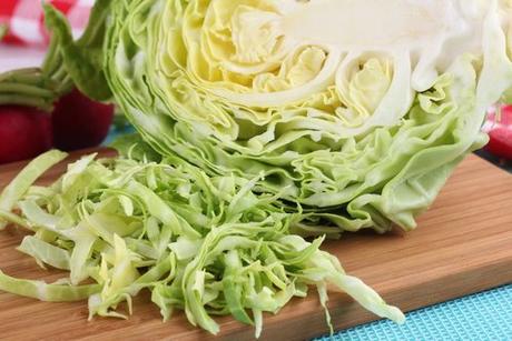 11 REMEDIOS CASEROS PARA EVITAR LA CAÍDA DEL CABELLO Col verde