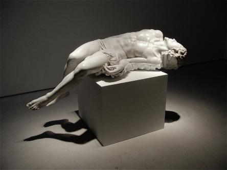 Las perfectas esculturas de Fabio Viale