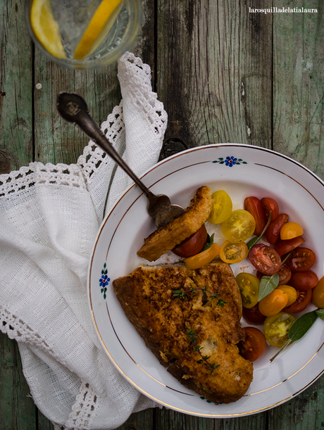 TORRIJAS DE QUESO PARMESANO Y PIMENTÓN DE LA VERA