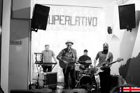 Eladio y los Seres queridos en el Superlativo Bar