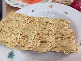 SOPA RAMEN DE SALMON Y LANGOSTINOS