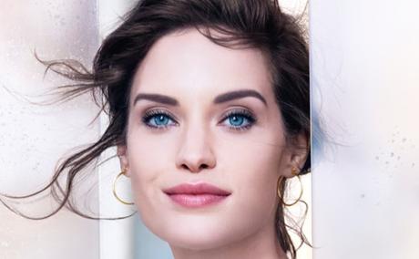 Aumenta la Línea Hydra-Essentiel de Clarins con dos Tratamientos para las Zonas más Delicadas del Rostro Aumenta la Línea Hydra-Essentiel de Clarins con dos Tratamientos para las Zonas más Delicadas del Rostro