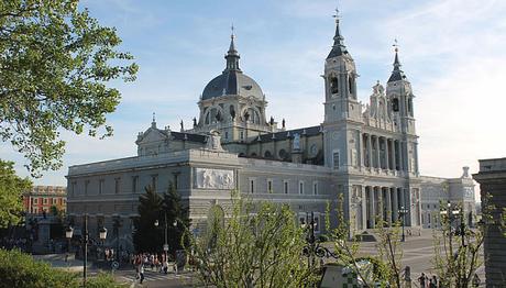 Catedral De La Almudena En Madrid | Un Lugar Que Vale La Pena Conocer