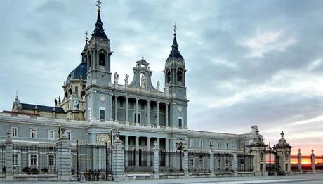 Catedral De La Almudena En Madrid | Un Lugar Que Vale La Pena Conocer