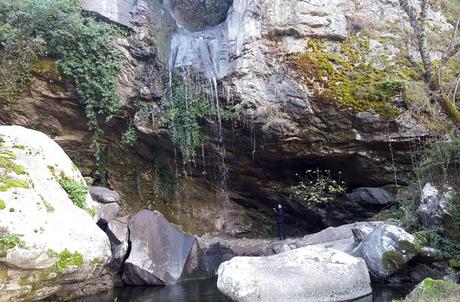 El Pozo Airón, la cascada reversible de las Arribes Base del Pozo Airón