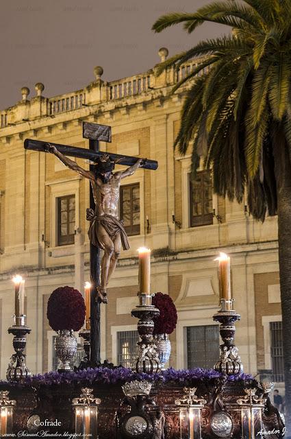 MADRUGÁ Y VIERNES SANTO POR LA MAÑANA 2017