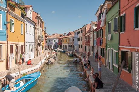 Burano casas colores canales viaje Italia