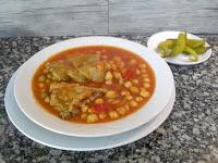 Garbanzos con pies de cerdo