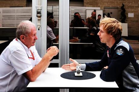 Hartley faena para llegar 