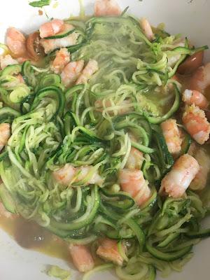 Fideos O Spaguetti De Calabacín Con Langostinos