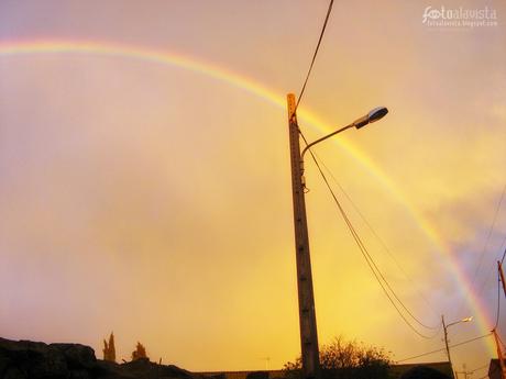 El arcoíris y la farola - Fotografía artística