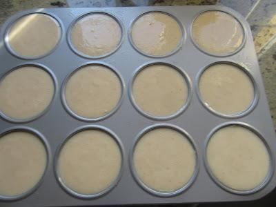 llenar moldes Pastelitos de torrijas Thermomix