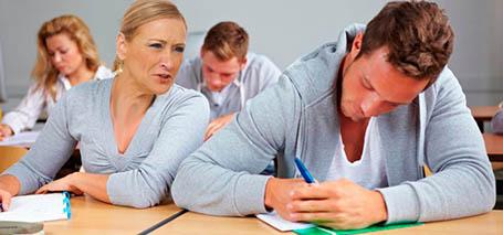 el villano arrinconado, humor, chistes, reir, satira, Cristina Cifuentes, máster, copiar