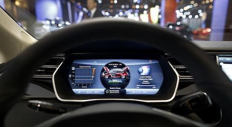 Tesla apuesta por el automóvil conectado, eléctrico y autónomo