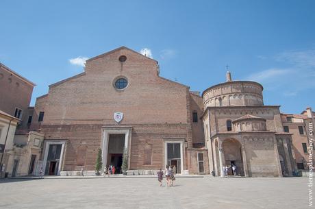 Duomo y Baptisterio Padua Italia viaje turismo 