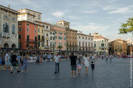 Piazza Bra Verona Italia ciudades monumentales Italia