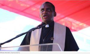 Pide que no se permitan piscinas en calles y aceras durante Semana Santa ¿Está de acuerdo? picsina en semana santa