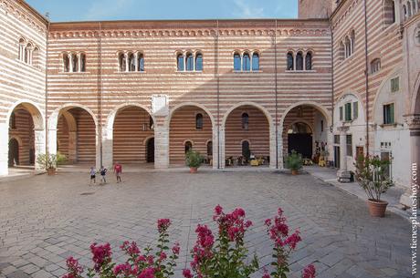 Verona Piazza dei Signori viaje a Italia