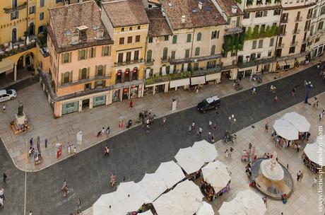 Vistas Piazza Erbe Verona torre Lamberti viaje