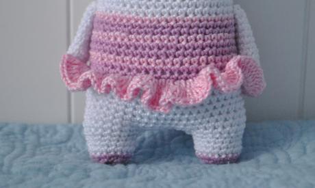 MINI CONEJITA DE DE GANCHILLO