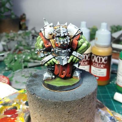 La figura de MOM Miniaturas para la Falcata 5