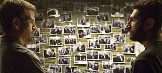 LA MUJER QUE ARAÑABA LAS PAREDES