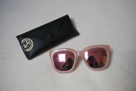 Qué llevo en mi bolso para clase Qué llevo en mi bolso para clase