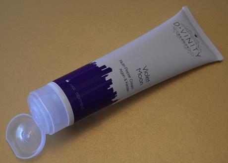 “D•Vinity Violet Moon” – la crema capilar nutri-reparadora de CAROBELS “D•Vinity Violet Moon” – la crema capilar nutri-reparadora de CAROBELS