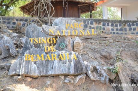 El Parque Nacional Tsingy de Bemaraha cartel parque nacional tsingy de banaraha