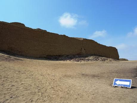 Hacia el norte chico de Lima (II) :  Visitando Paramonga