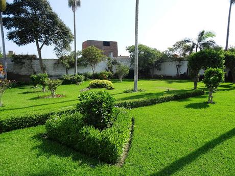 Hacia el norte chico de Lima (II) :  Visitando Paramonga